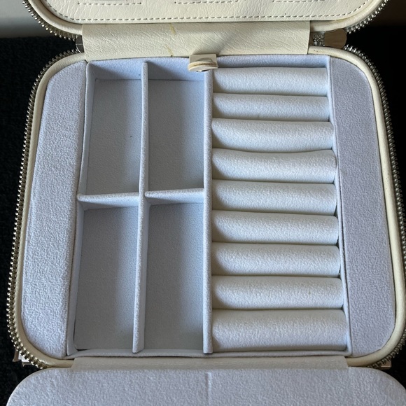 Unisex Travel Jewelry Box - Picture 4 of 7